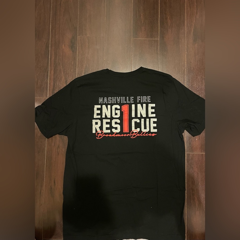 Men’s Nashville Firehouse shirt - Picture 3 of 3